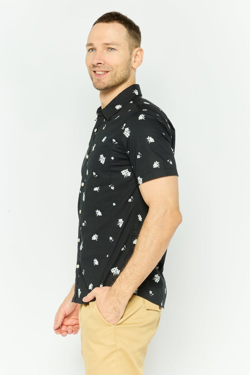 GAP Men Slim Fit Allover Print Short Sleeves Casual Shirt, Dark Grey - Image 3