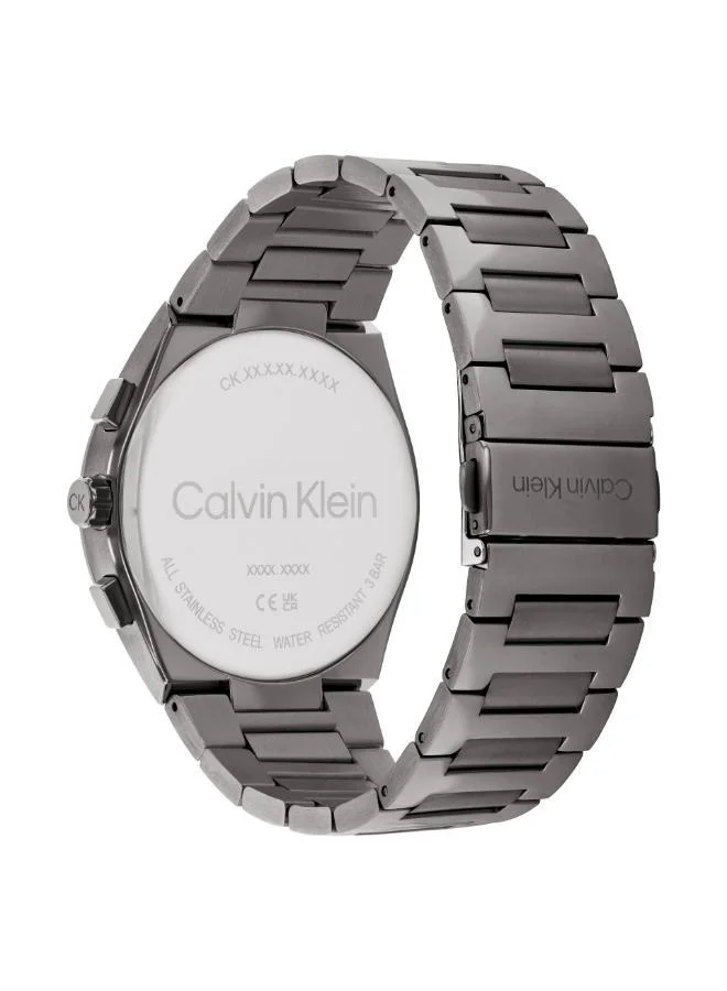 كالفن كلاين ساعة تناظرية مميزة