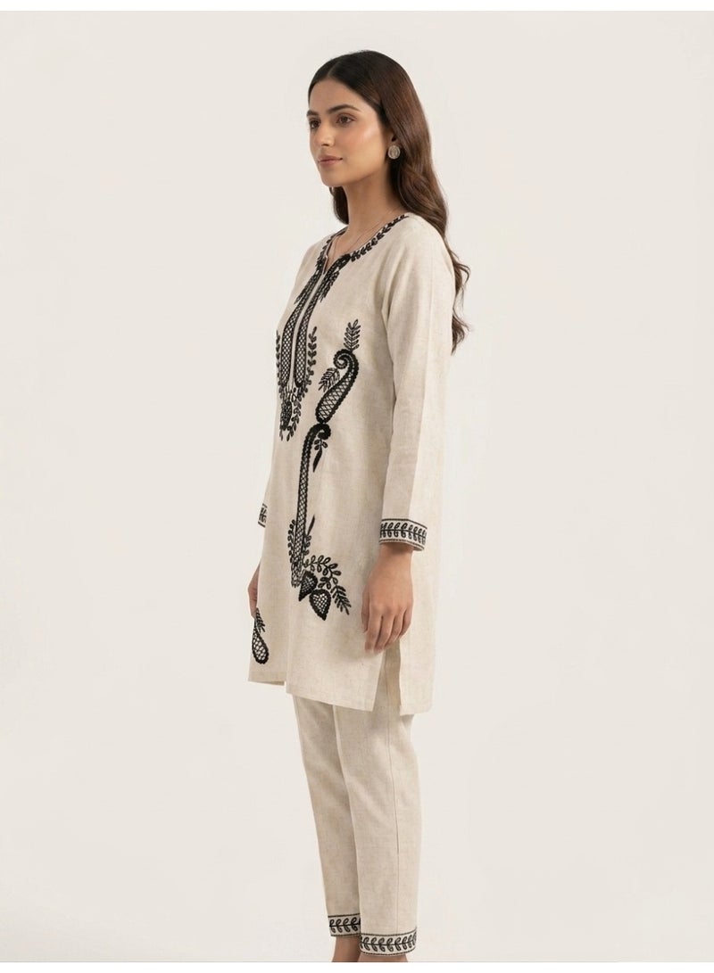 Lucky kids Elegant Floral Embroidered V-Neck Co-ord Set - Image 2
