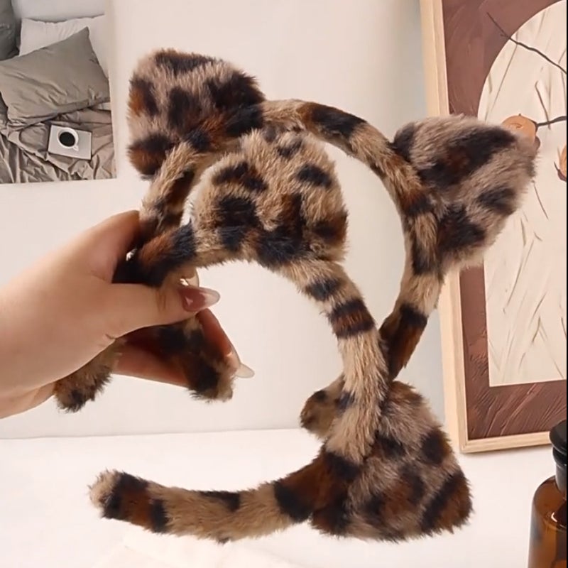 Generic Autumn and Winter Elegant Leopard Plush Hair Hoop Womens Toothed Face Wash Pressed Hair Hoop High Cranial Top Anti-Slip Hair Breaking Hair Finishing Hair Clip 3# cat ears a 
