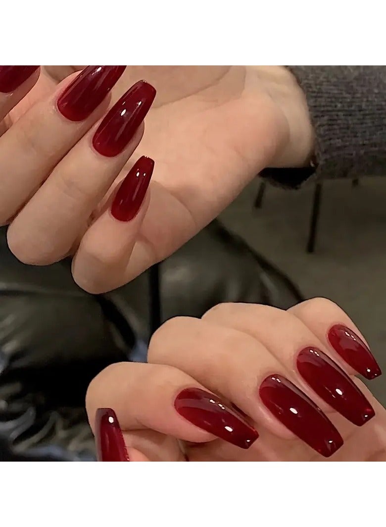 أوريتي 24 قطعة من أطراف تزيين الأظافر باللون الأحمر مع غراء متضمن - أظافر باليه متوسطة الحجم لتغطية كاملة لصالونات الأظافر والنساء - أطراف تزيين أظافر باللون الأحمر مذهلة لإطلالة ساحرة - Image 1