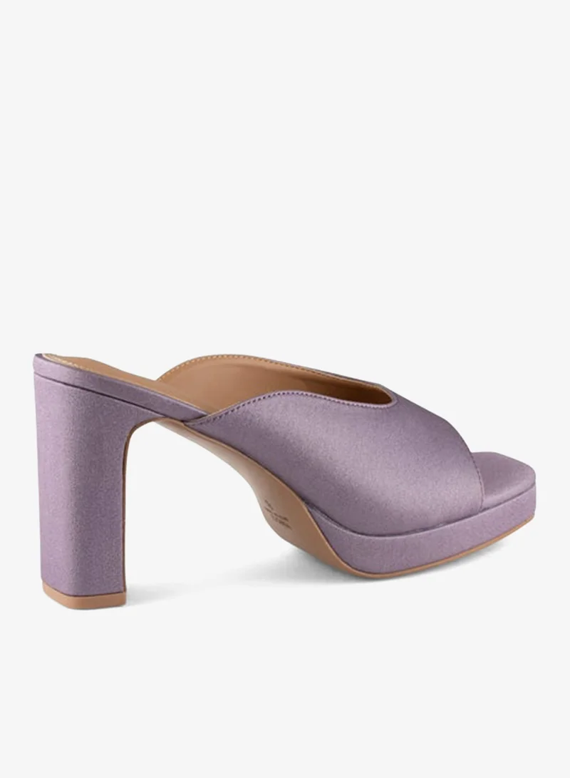 فينتشي صنادل نسائية ذات حزام واحد بكعب عال