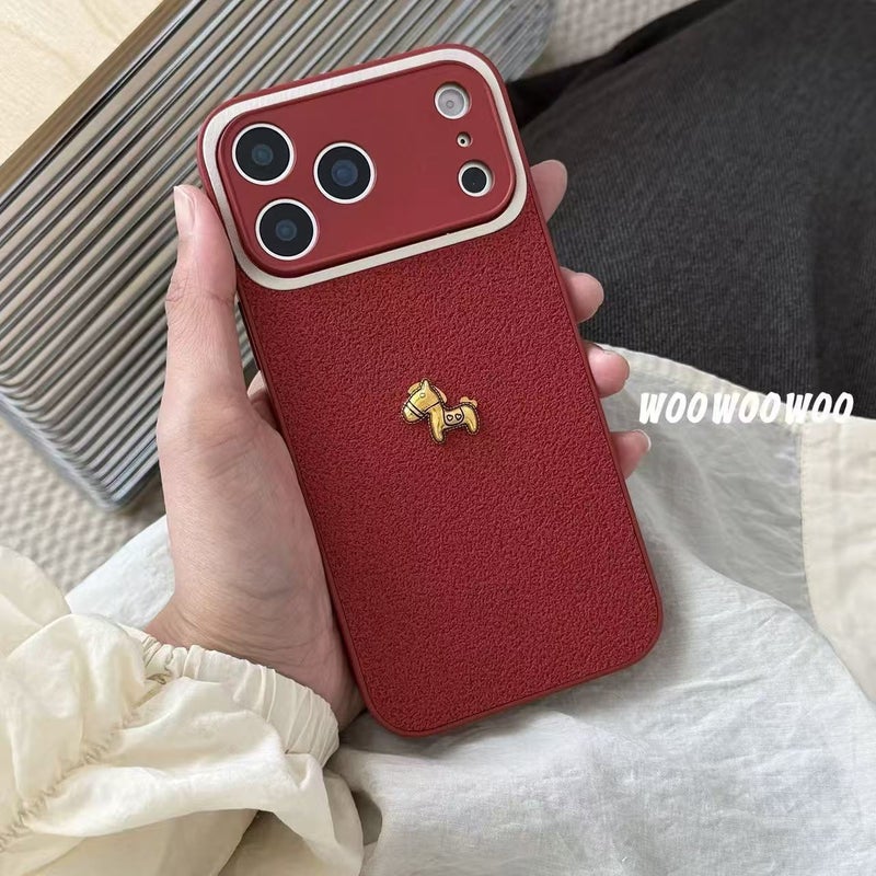 غطاء واقي بسيليكون لـ iPhone 16 / 16 Plus / 16 Pro / 16 Pro Max مع حبل تعليق ونقشة حصان صغير مع مقاوم للصدمات مع حماية من السقوط باللون أحمر من السيليكون للمكتب للاستخدام الخارجي - Image 3