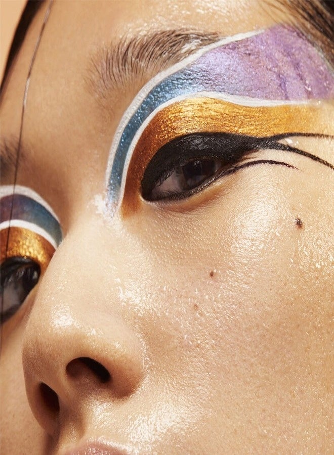 ميك اب فور ايفر محدد عيون أكوا ريزيست كولور إنك من ميك أب فور إيفر، 2 مل - لون 07 فضي باور (فضي معدني) - محدد عيون سائل مقاوم للماء والتلطخ ويدوم 24 ساعة - Image 5