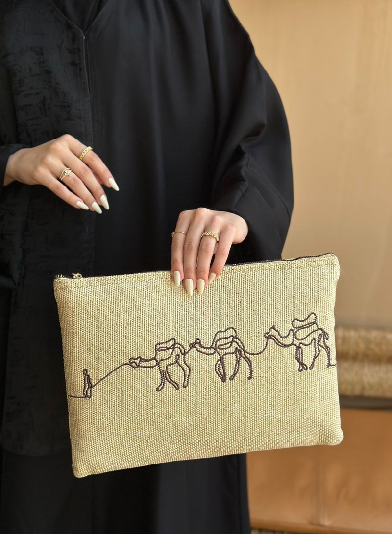 Pouch Camel Square is suitable for iPad books with an exclusive and luxurious design - Image 3