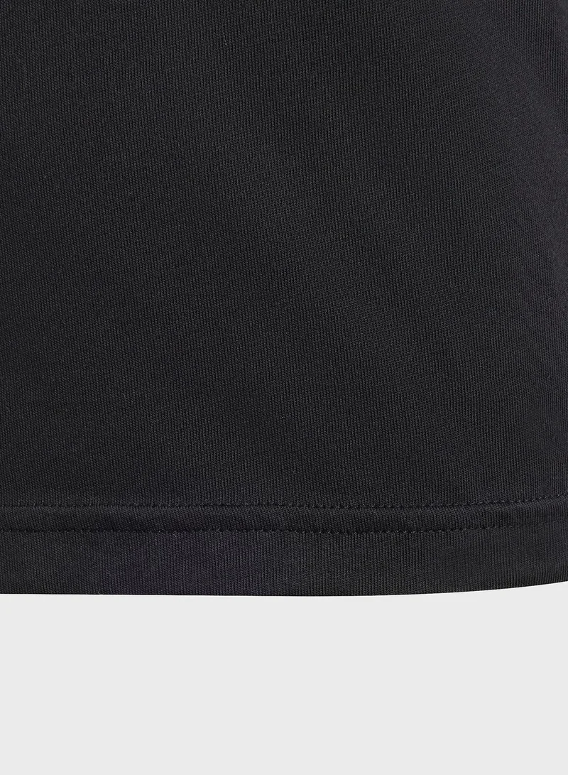 adidas تيشيرت براند لوف مزين برسومات للاطفال