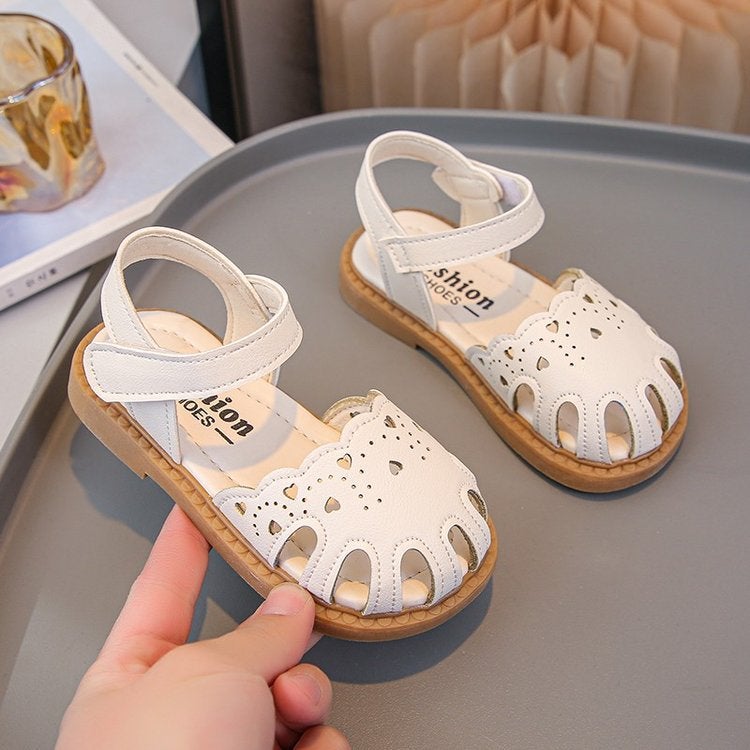 Girls Sandals 2025 Beach Shoes Baotou Baby Shoes Children Princess Shoes Hollow - Image 4