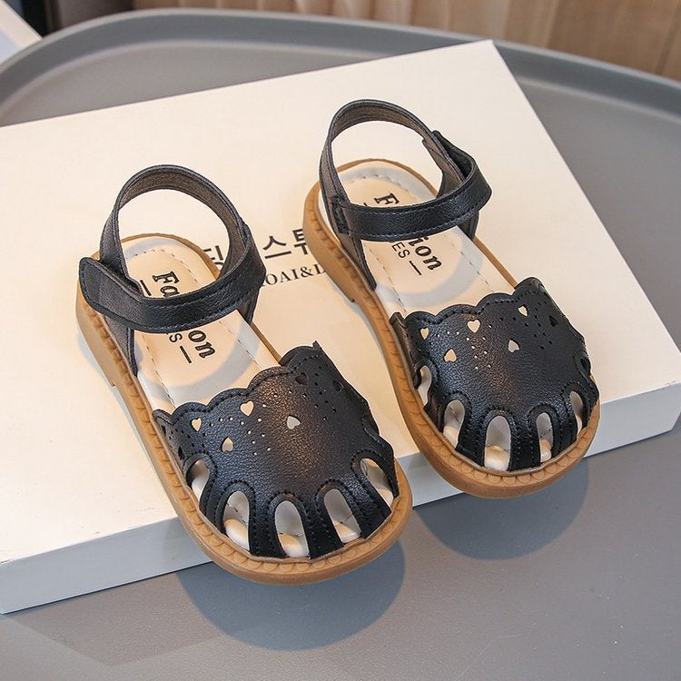 Girls Sandals 2025 Beach Shoes Baotou Baby Shoes Children Princess Shoes Hollow - Image 5