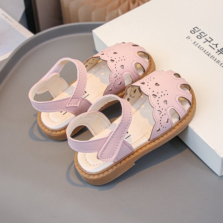 Girls Sandals 2025 Beach Shoes Baotou Baby Shoes Children Princess Shoes Hollow - Image 3