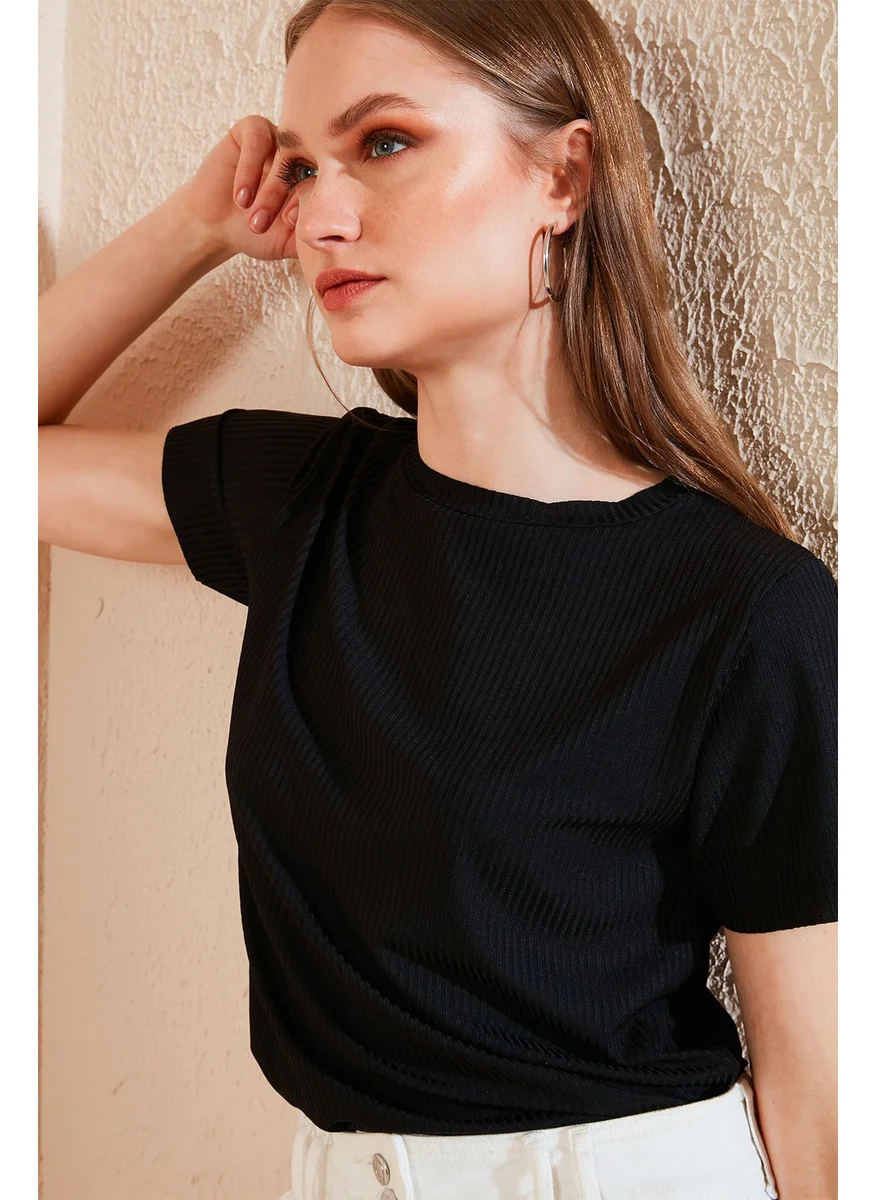 Lela Crew Neck Slit Detail Blouse Women's Blouse 5863431