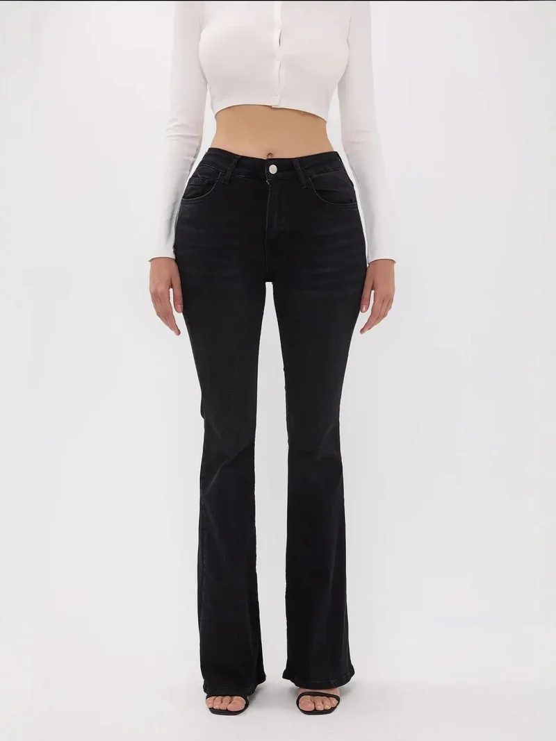 زوبعة جينز بخصر عالٍ وأرجل واسعة