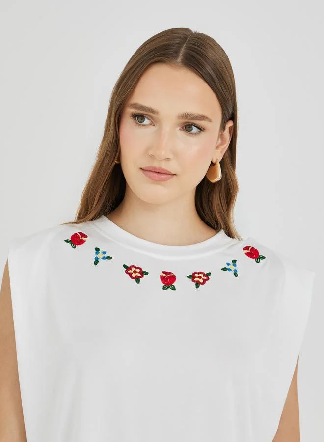 Take Two Take Two Embroidered Round Neck T-Shirt