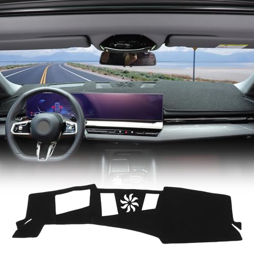 LLKUANG غطاء لوحة القيادة متوافق مع BMW 5 Series G30 G60 2024 2025، غطاء لوحة القيادة من البوليستر، وسادة واقية من الشمس، ملحقات وسادة لوحة القيادة غير القابلة للانزلاق، للقيادة باليد اليسرى (مع عرض رأس، أسود) - Image 1