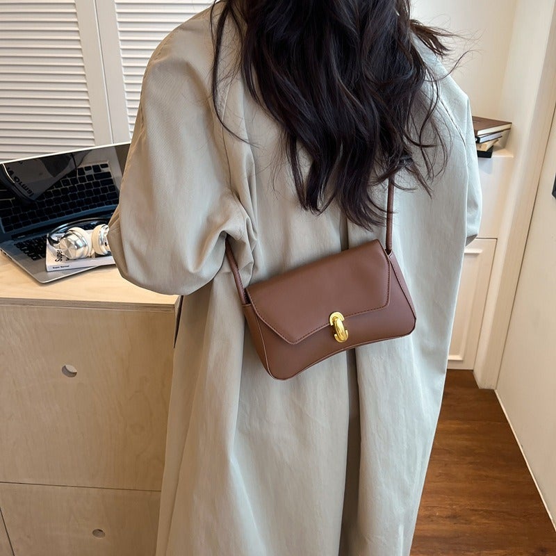 Korean‑style niche, fashionable, minimalist casual bag—2026 spring new arrival, chic lock‑detail tote, trendy shoulder bag. - Image 4