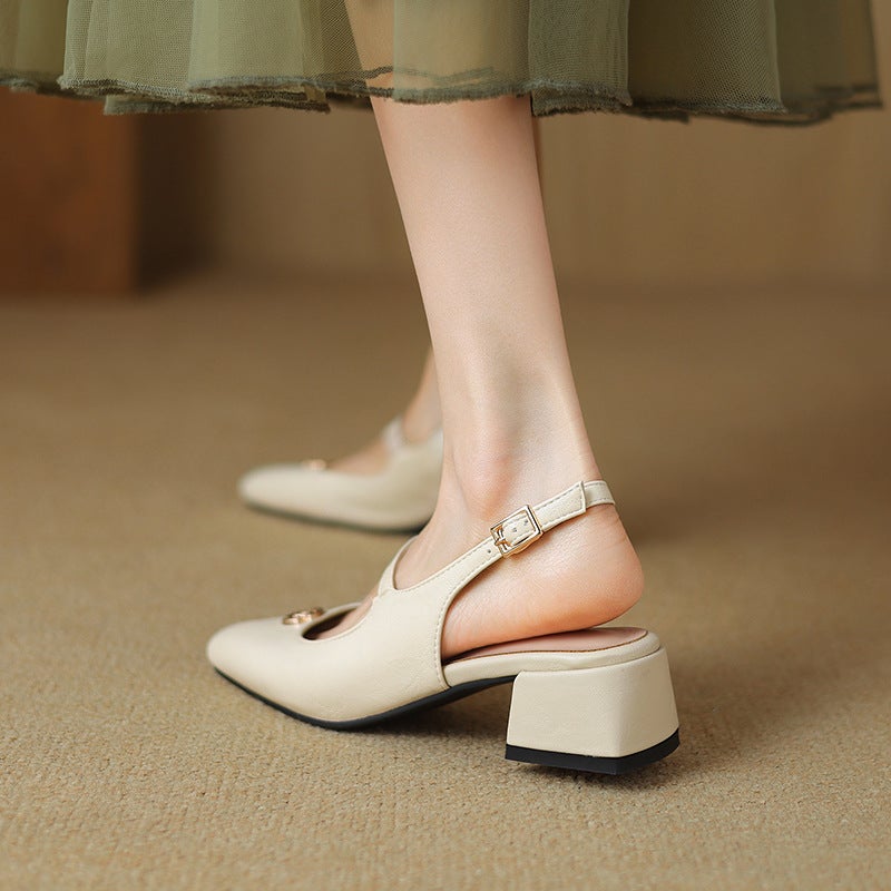 2024 Summer Fashion Mid-Heel Metal Butterfly 31-43 Size Size Buckle Strap Baotou Sandals - Image 3