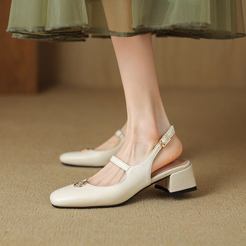 2024 Summer Fashion Mid-Heel Metal Butterfly 31-43 Size Size Buckle Strap Baotou Sandals - Image 2