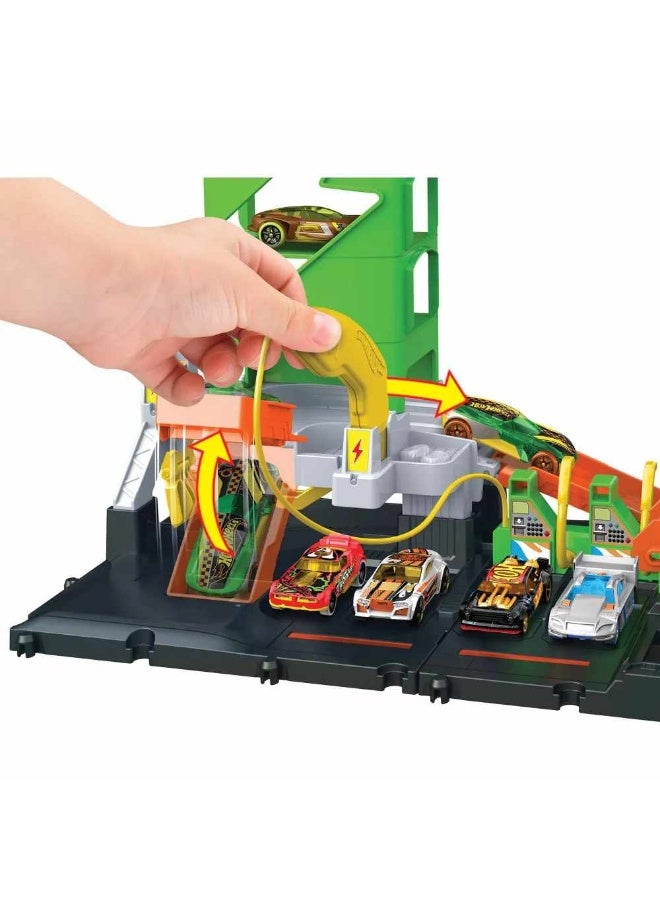 Hot Wheels مجموعة محطة الوقود سوبر شحن لنلعب في مدينة هوت ويلز - Image 1