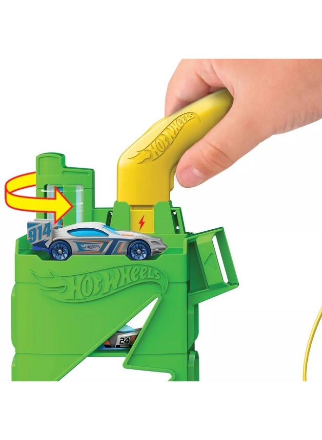 Hot Wheels مجموعة محطة الوقود سوبر شحن لنلعب في مدينة هوت ويلز - Image 2