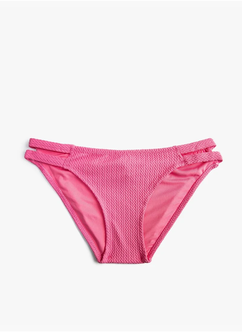 كوتون Tissued Bikini Bottom Cut Out Detail