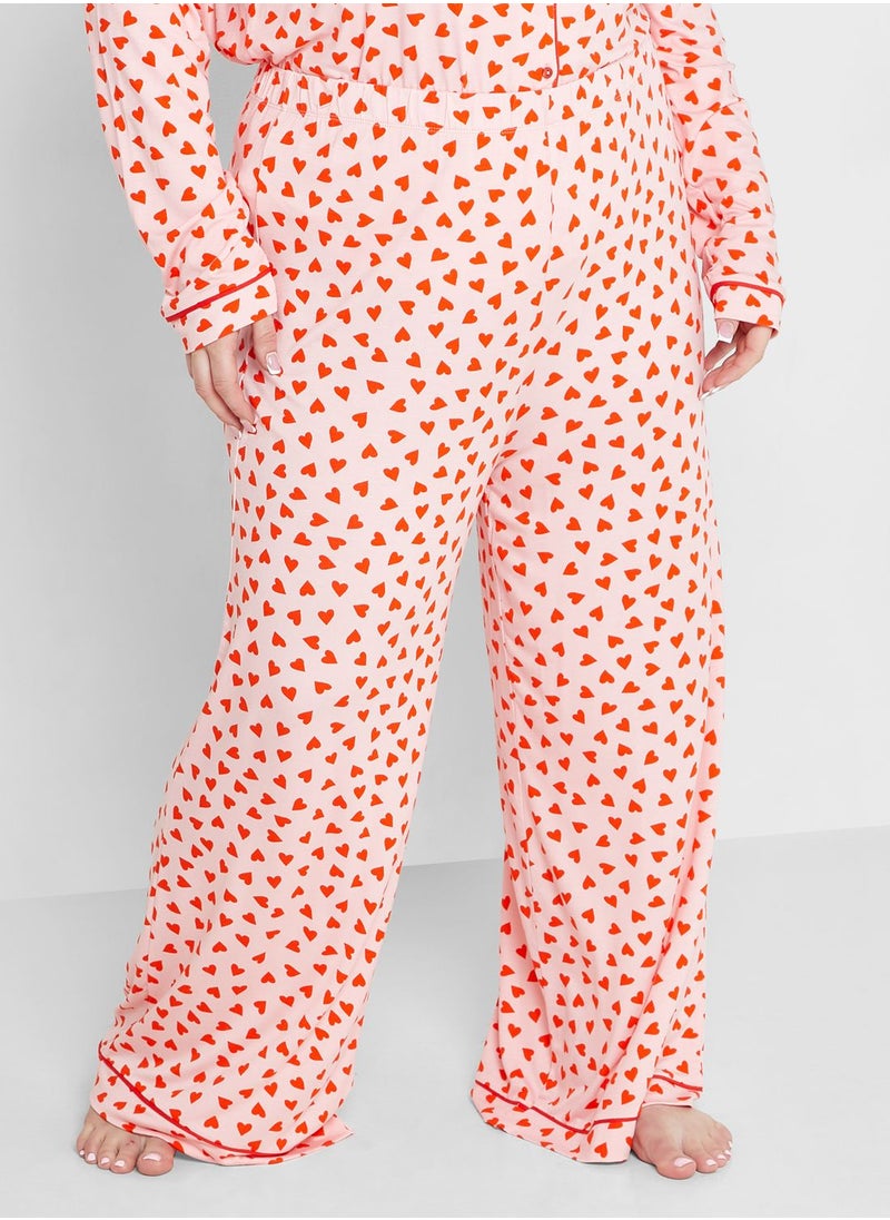 In The Style Curve - Heart Print Shirt & Pyjama Set - Image 1