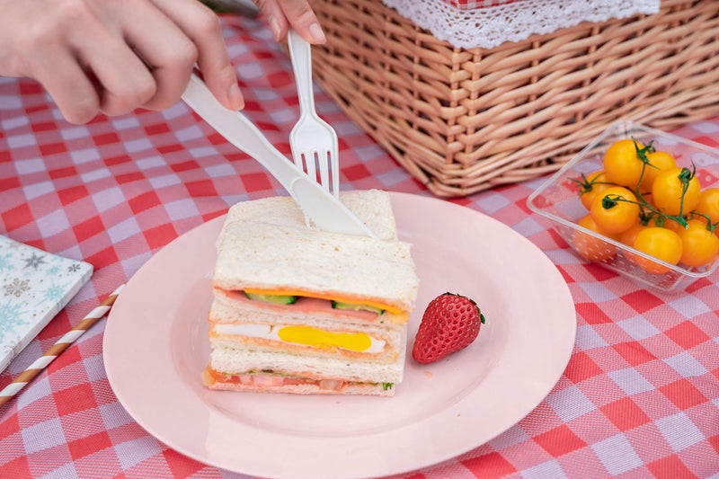 POSATE 60PCS Pink Disposable Plastic Plates  Heavy Duty Plates for Wedding/Party  30PCS Dinner Plates 10.25 and 30PCS Dessert/Salad Plates 7.5  Pink Plates for Party Event - Image 3