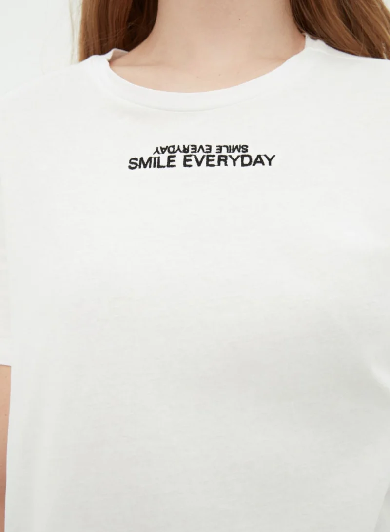 trendyol Round Neck Graphic T-Shirt