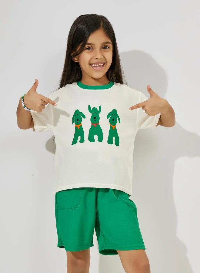 ستايلي Front Graphic Print T-Shirt & Shorts Set
