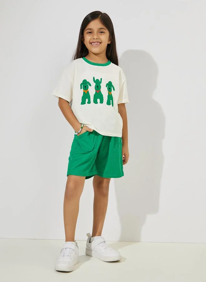 ستايلي Front Graphic Print T-Shirt & Shorts Set