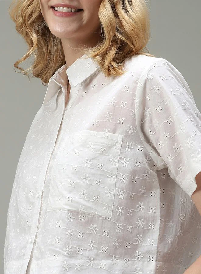 OUTZIDR White Schiffli Crop Shirt