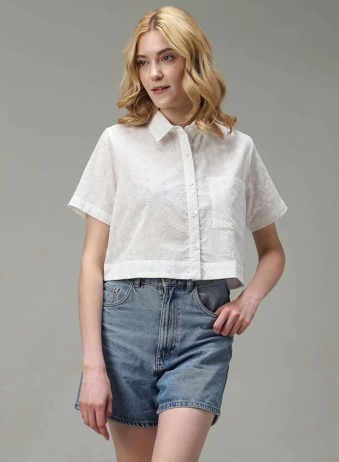 OUTZIDR White Schiffli Crop Shirt