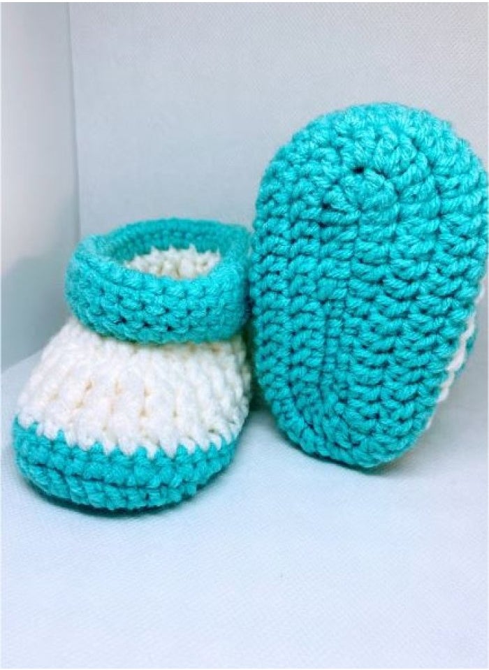 Braidise Creations - Crochet made Baby Shoes White and Green 4.5 inch sole for new born, 2 to 6 months baby feet - Image 1
