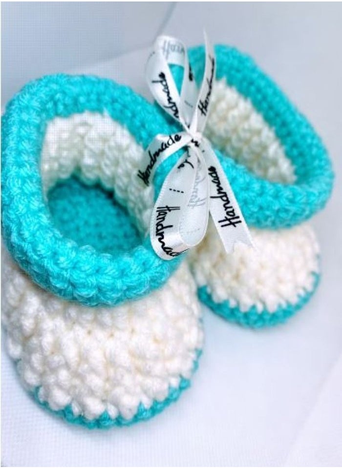 Braidise Creations - Crochet made Baby Shoes White and Green 4.5 inch sole for new born, 2 to 6 months baby feet - Image 1