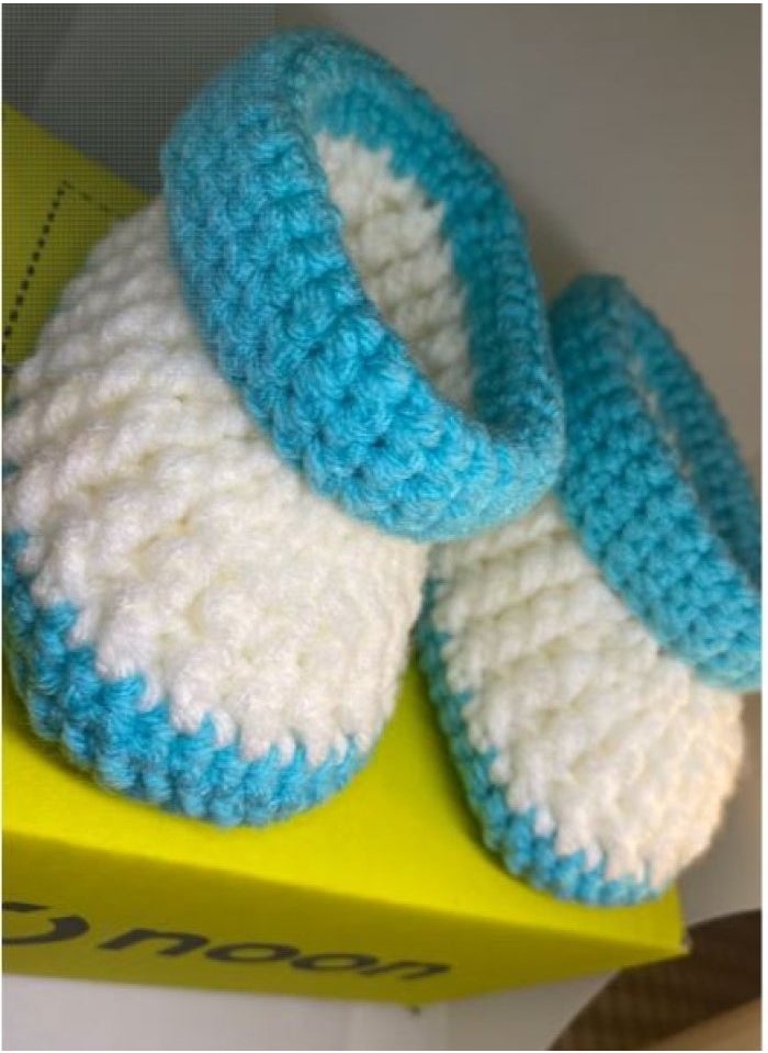 Braidise Creations - Crochet made Baby Shoes White and Green 4.5 inch sole for new born, 2 to 6 months baby feet - Image 1
