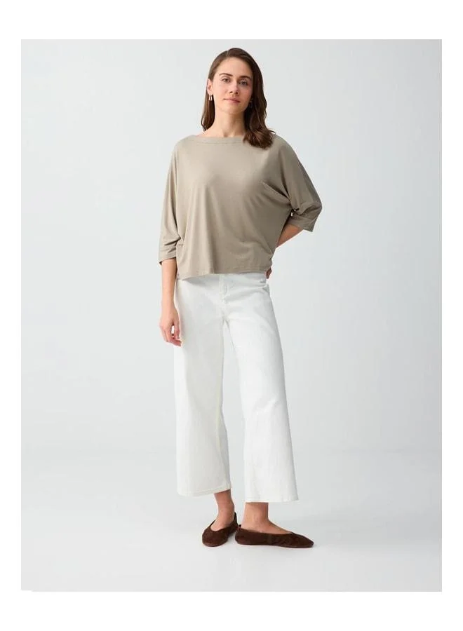 Jimmy Key Vizon Boat Neck Truvakar Sleeve Relaxed Fit Knit T-Shirt.
