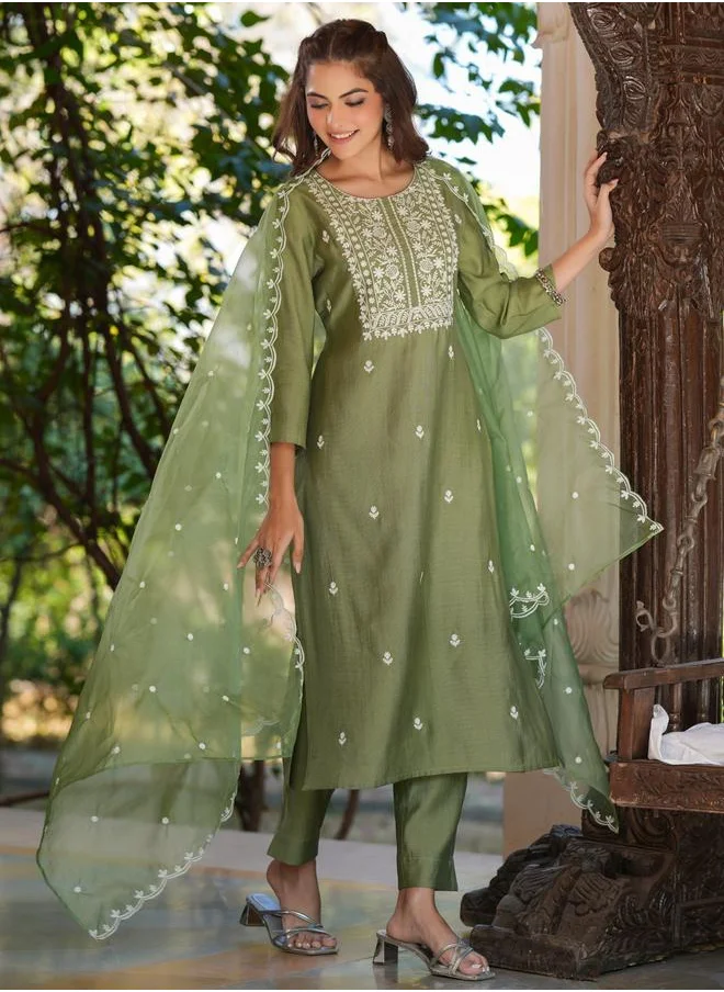 Janasya Janasya Women Green Embroidered 3/4 Sleeve Kurta with Pants and Dupatta Set