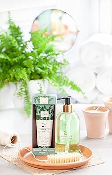 Scottish Fine Soaps Gardners Therapy Hand Wash Vegan Liquid Soap Infused with Tea Tree Oil 300ml - Image 3