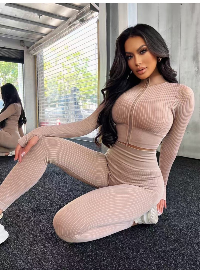 طقم يوجا نسائي من قطعتين - توب بأكمام طويلة بسحاب وليقنز بخصر عالٍ - Image 1