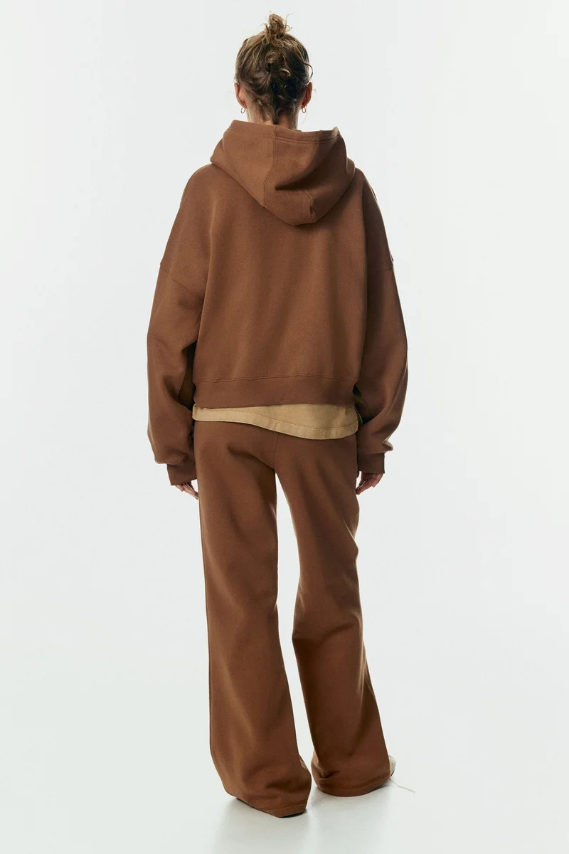 اتش اند ام بنطلون سويت بحافة واسعة