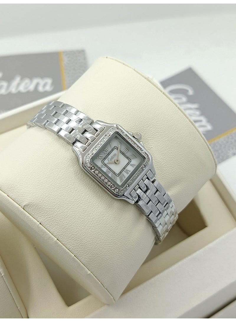 كاتيرا ساعة نسائية ضد الماء وبجودة عالية ستيل- سوار فضي مع ميناء ابيض