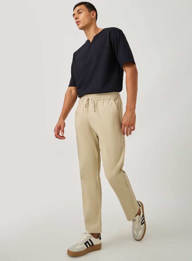 ستايلي بنطلون قطن ستايلي بقصة مريحة ونسيج مضلع - Image 2