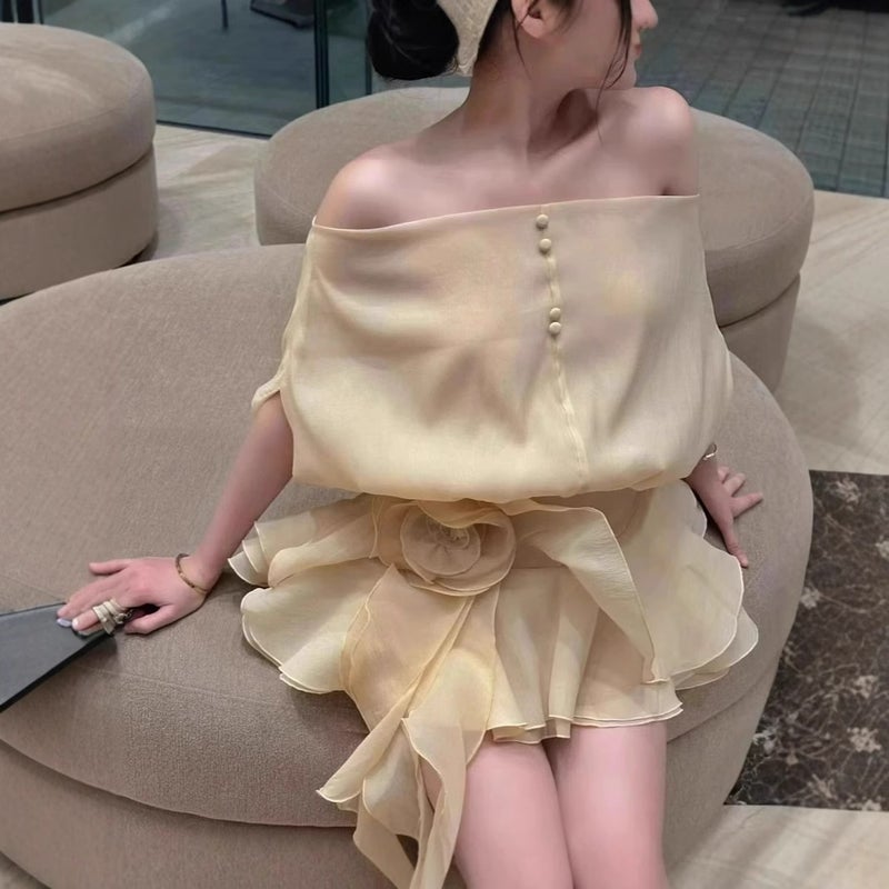 Two-Piece Off-Shoulder Seersucker Shirt Dress and Skirt Shorts Set - Image 2