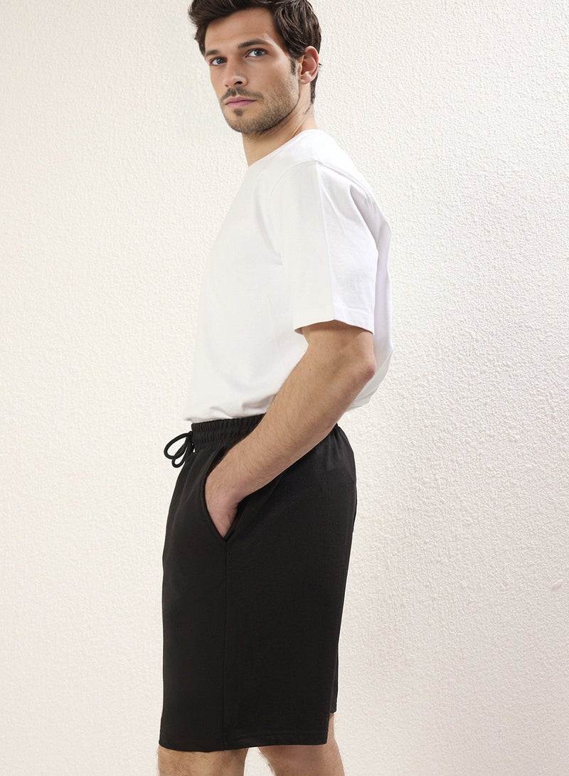 trendyol Basic Black Oversized /Wide Cut Rubber Waist Lace-Up Shorts Tmnss22Sr0257 - Image 2
