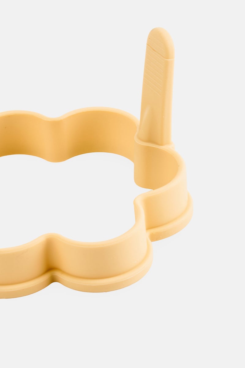 YOTO Silicone Egg Ring Flower, Yellow  - Image 3