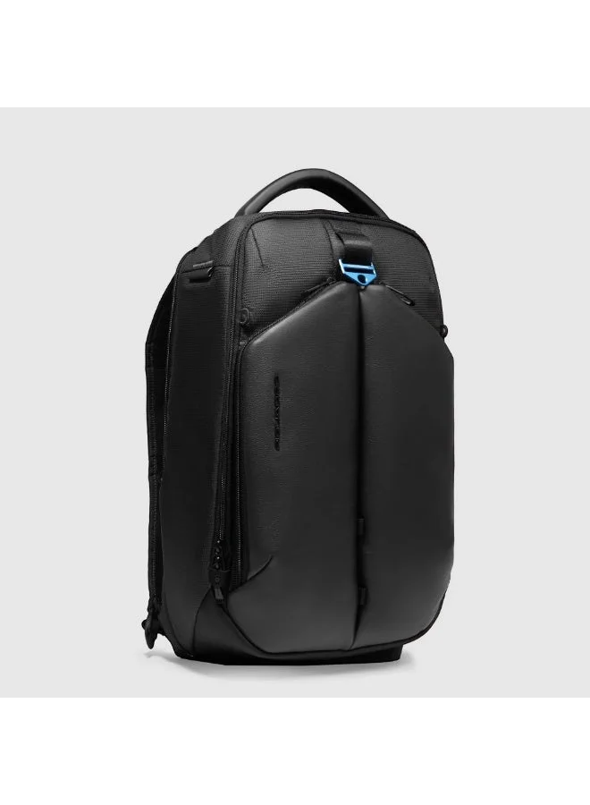 بيكوادرو حقيبة ظهر سفر للابتوب Piquadro CA6630S137 مقاس 15.6 بوصة، معتمدة من EasyJet، مع حجرة iPad، حماية RFID، ومصنوعة من قماش معاد تدويره