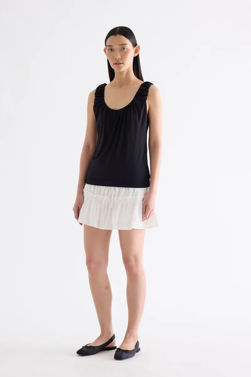 ذا اديتورز ماركت Endelyn Ruch Strap Top