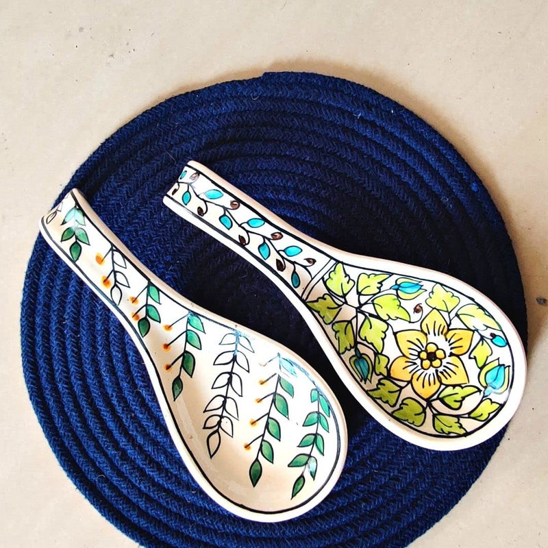 JASMEY HOMES Ceramic Spoon Rest for a Cleaner Kitchen - Image 2