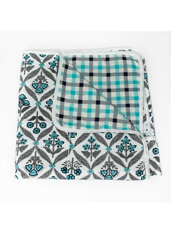 ecotattva Baby reversible Quilts khadi cotton  white floral and checkered patterns in white, grey, blue, and black - Image 3