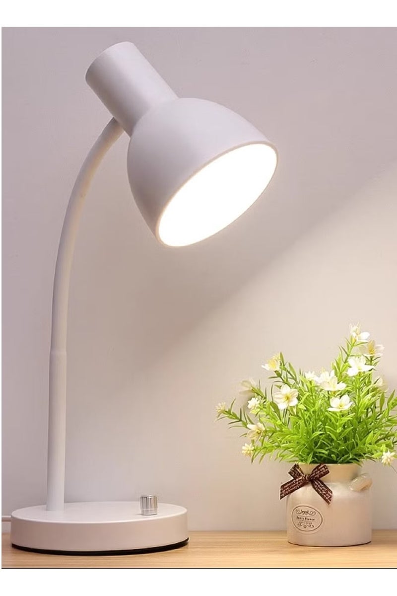 أسرار طقم مجموعة عطلة نهاية الأسبوع مكون من 3 قطع - يتضمن 1 بطانة مرتبة فخمة مقاس 160 × 200 سم لراحة إضافية، و1 شيت سرير ممتاز مقاس 160 × 200 سم، و1 مصباح ديكوري أنيق لخلق أجواء مريحة - مثالي لغرف النوم وغرف الضيوف. - Image 3