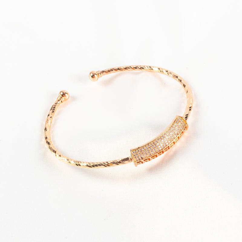 مجموعة من 3 أساور ذهب صيني مرصعة بفصوص الزيركون ذهبي وفضي وروز جولد - Image 3