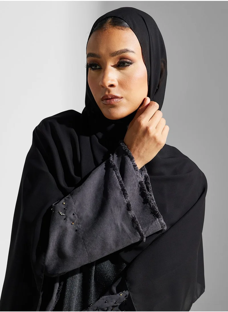 hayas closet Embellished Flared Sleeve Abaya